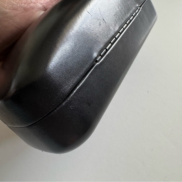 Coach Black Hard Case Clamshell Sunglasses Case - Picture 4 of 9